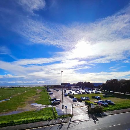 Seaview 2 Bedroom Apartment Littlehampton Luaran gambar