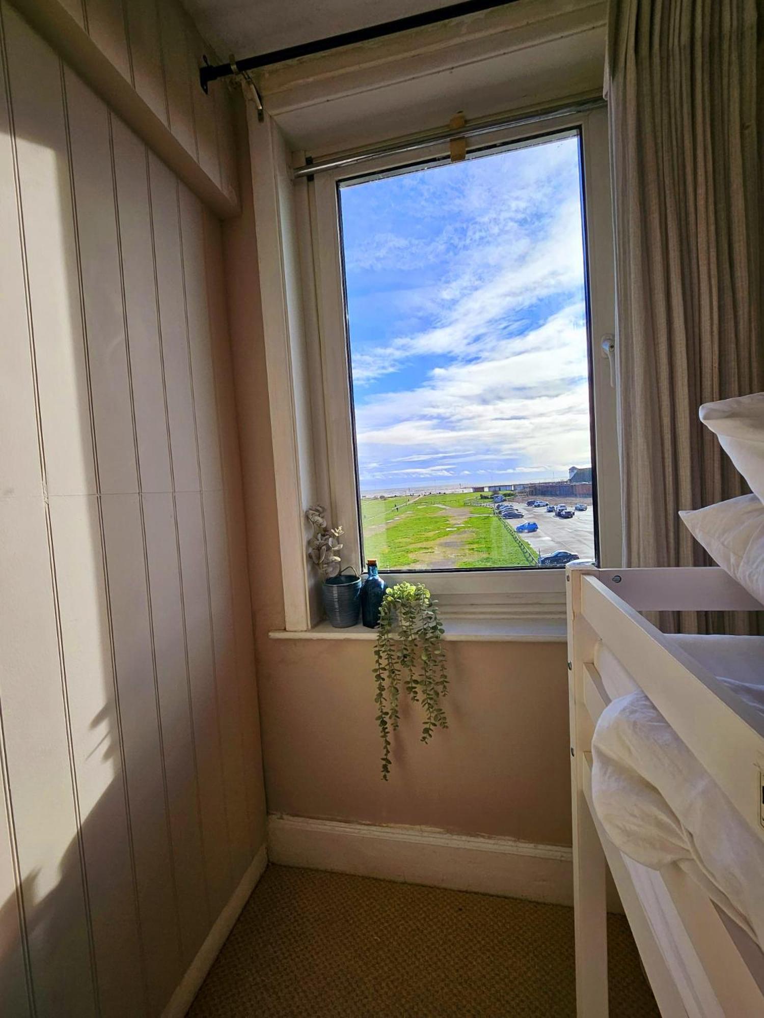 Seaview 2 Bedroom Apartment Littlehampton Luaran gambar